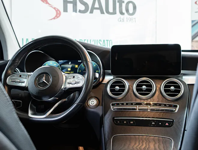 Auto di Cortesia